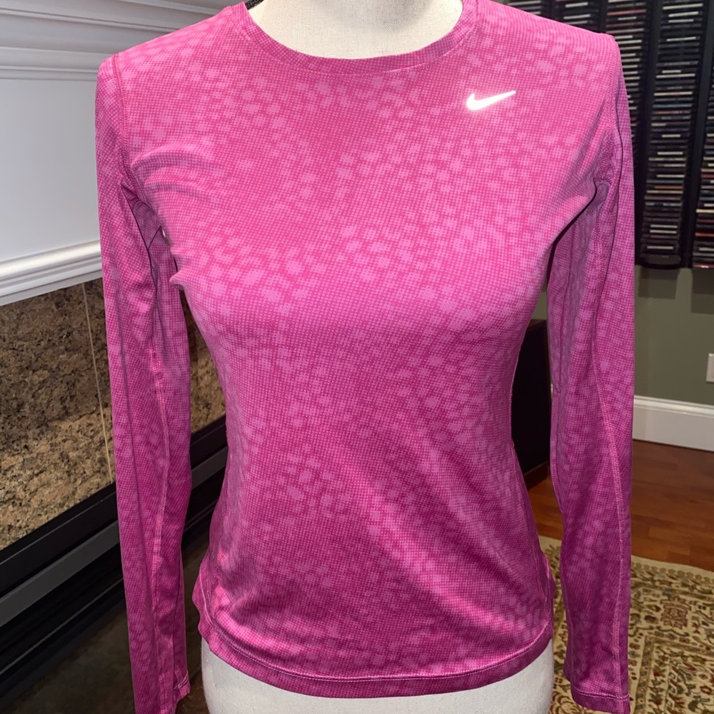 Nike woman’s long sleeve